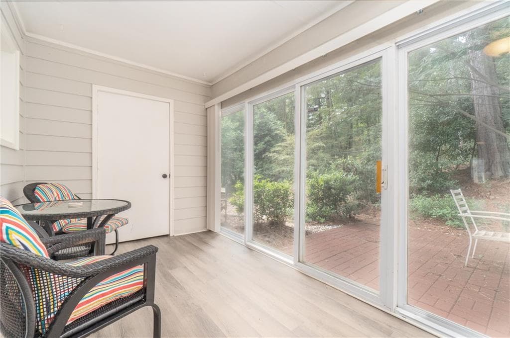 2 bedroom, 2 bathroom, 1,466 sq ft condominium for sale at 31 Muncy Court, Smyrna, GA 30080 — photo 5