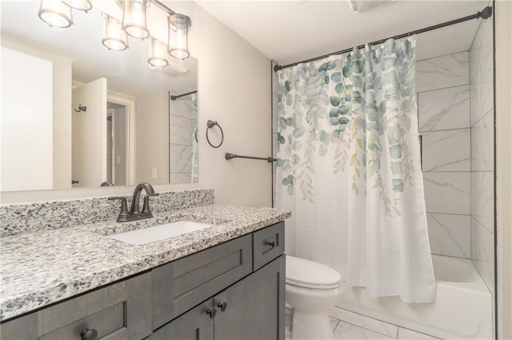 2 bedroom, 2 bathroom, 1,466 sq ft condominium for sale at 31 Muncy Court, Smyrna, GA 30080 — photo 8