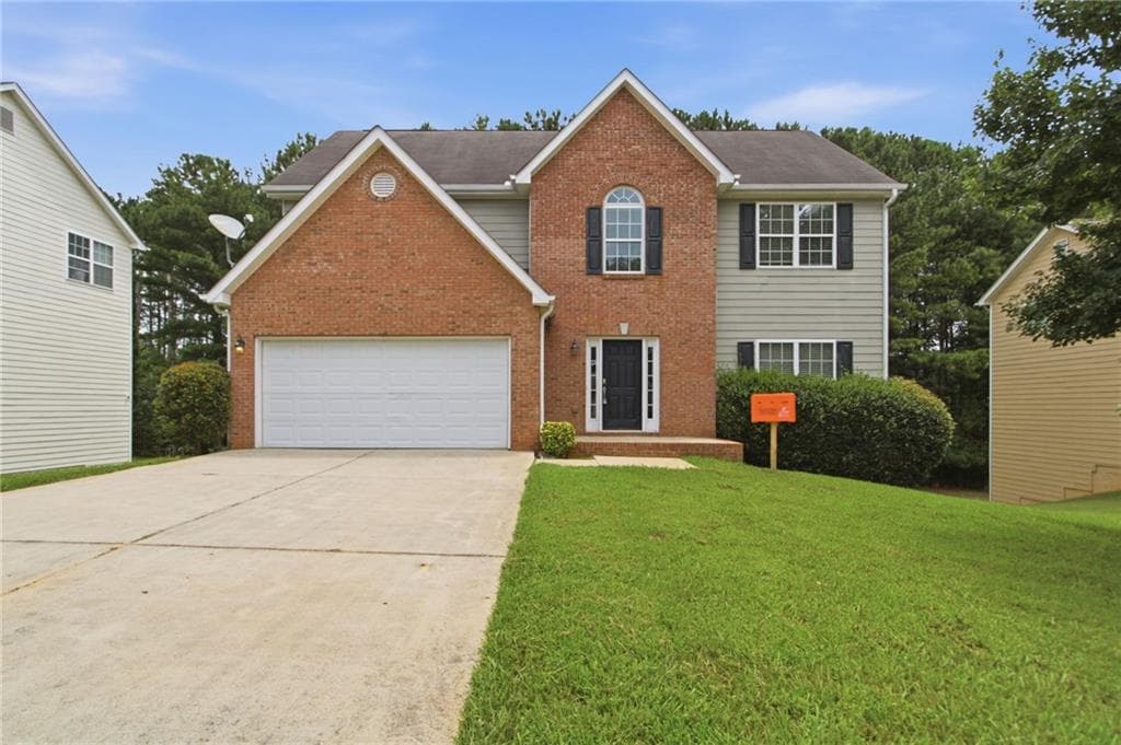 4 bedroom, 3 bathroom, 2,400 sq ft single family residence under contract at 6716 Delaware Bend, Fairburn, GA 30213