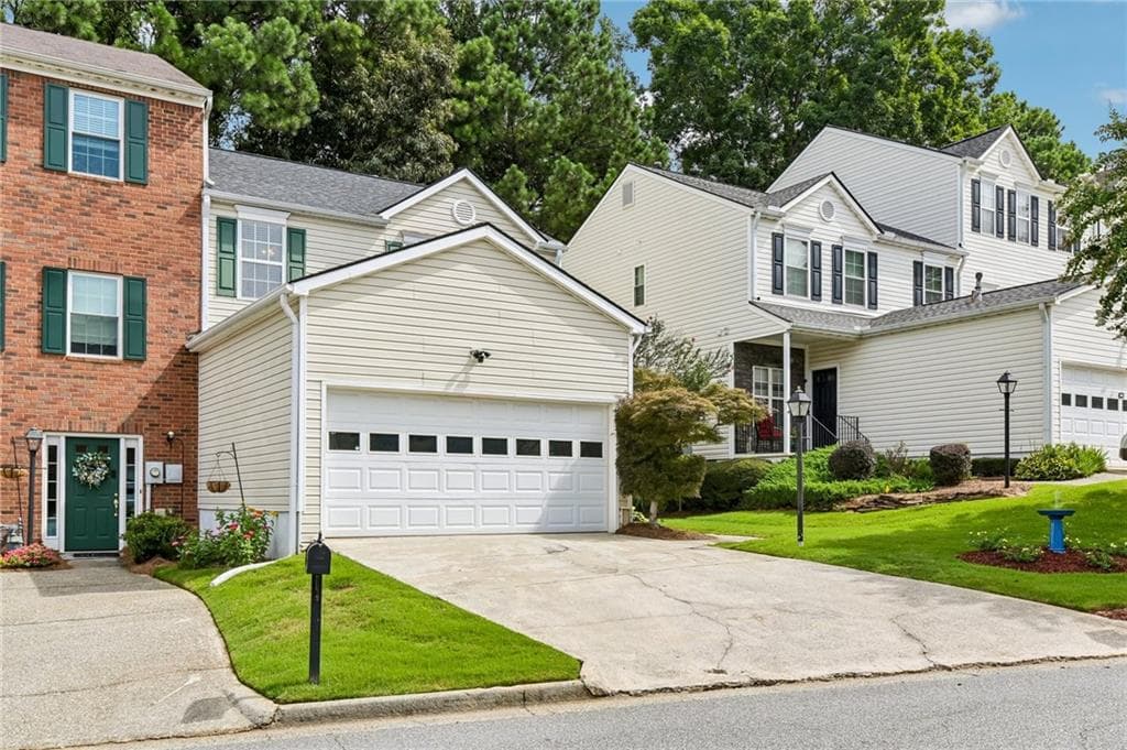 3 bedroom, 3 bathroom, 1,560 sq ft townhouse for sale at 850 Abbotts Mill Court, Johns Creek, GA 30097 — photo 4