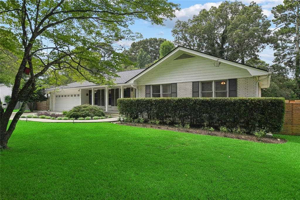 3 bedroom, 2 bathroom, 1,928 sq ft single family residence for sale at 3929 Gladney Drive, Atlanta, GA 30340 — photo 3