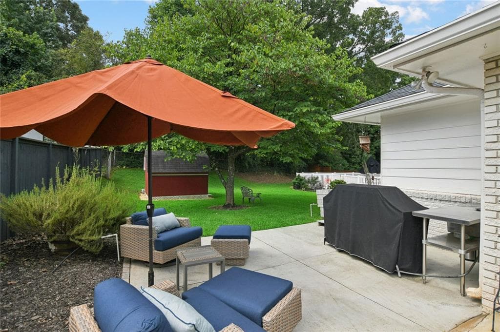 3 bedroom, 2 bathroom, 1,928 sq ft single family residence for sale at 3929 Gladney Drive, Atlanta, GA 30340 — photo 7