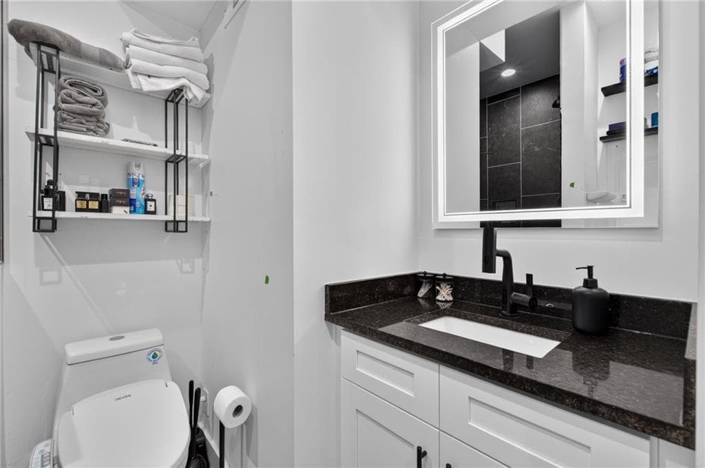1 bedroom, 1 bathroom, 676 sq ft single family residence for sale at 3120 Godby Rd 1101, College Park, GA 30349 — photo 8
