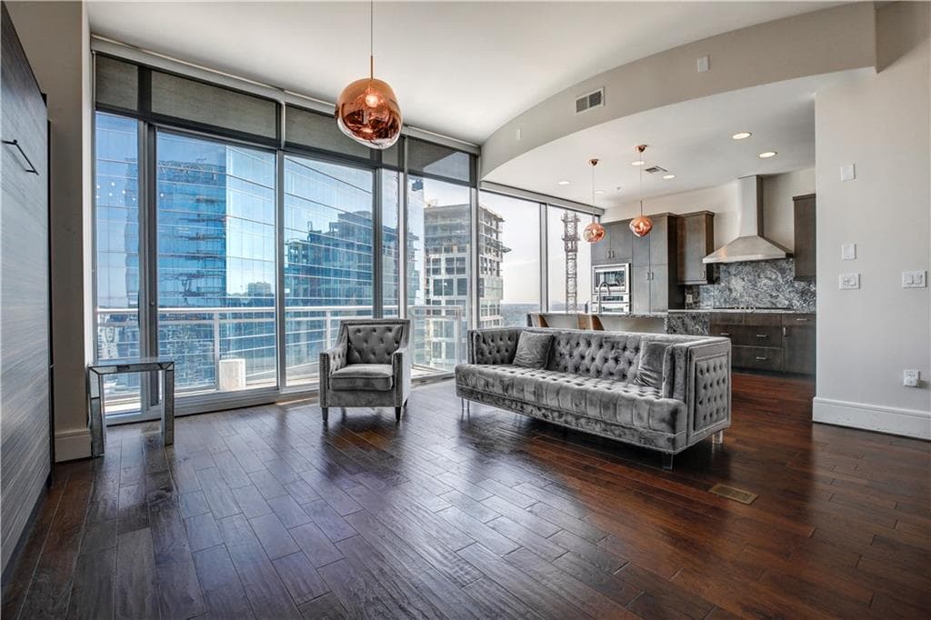 1 bedroom, 2 bathroom, 1,215 sq ft condominium for sale at 1065 Peachtree Street 3201, Atlanta, GA 30309 — photo 8