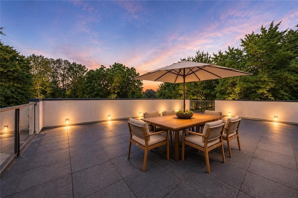 4 bedroom, 5 bathroom, 3,800 sq ft single family residence for sale at 339 Peachtree Avenue, Atlanta, GA 30305 — photo 9