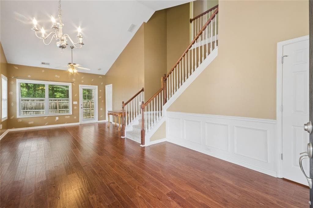 3 bedroom, 3 bathroom, 1,612 sq ft townhouse for sale at 2555 Flat Shoals Road 2501, Atlanta, GA 30349 — photo 3