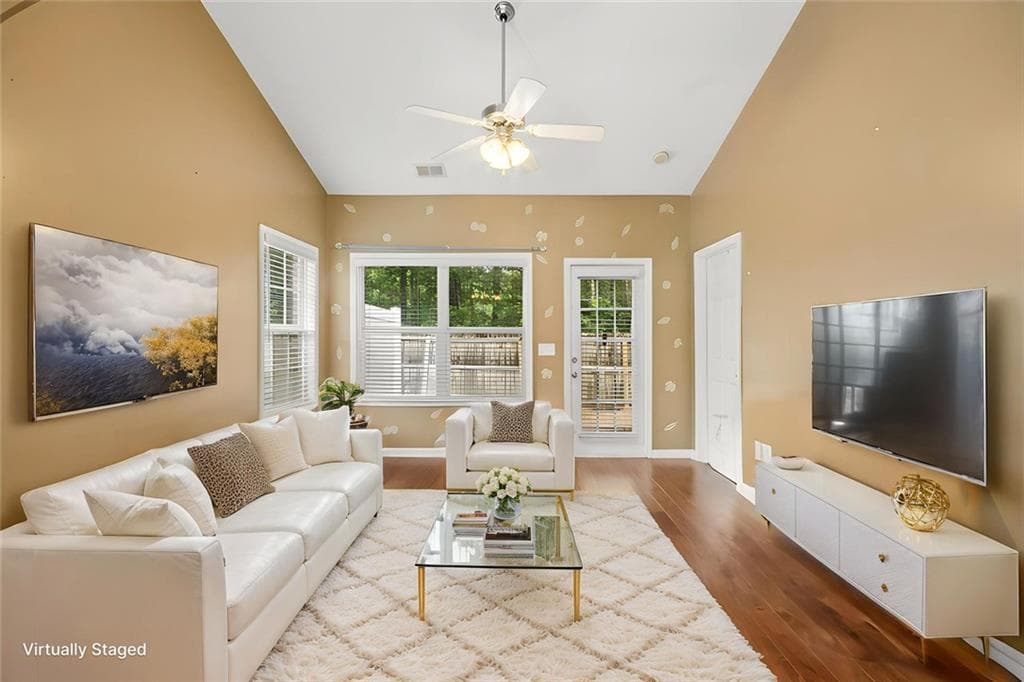 3 bedroom, 3 bathroom, 1,612 sq ft townhouse for sale at 2555 Flat Shoals Road 2501, Atlanta, GA 30349 — photo 9
