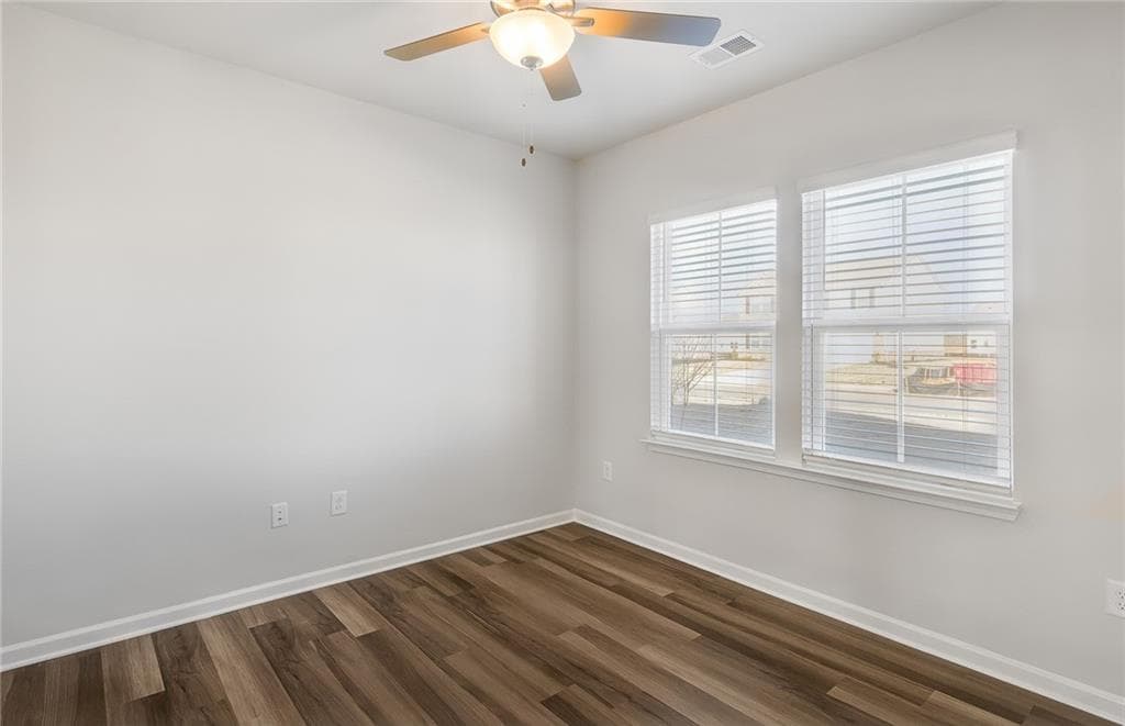 3 bedroom, 3 bathroom, 2,390 sq ft single family residence for sale at 197 Delilah Street, Mcdonough, GA 30252 — photo 5