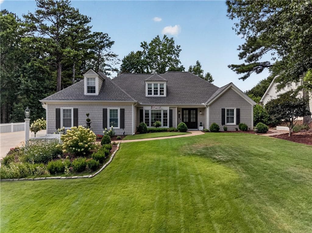 4 bedroom, 3 bathroom, 2,501 sq ft single family residence sold at 903 Banford Court NE, Marietta, GA 30068
