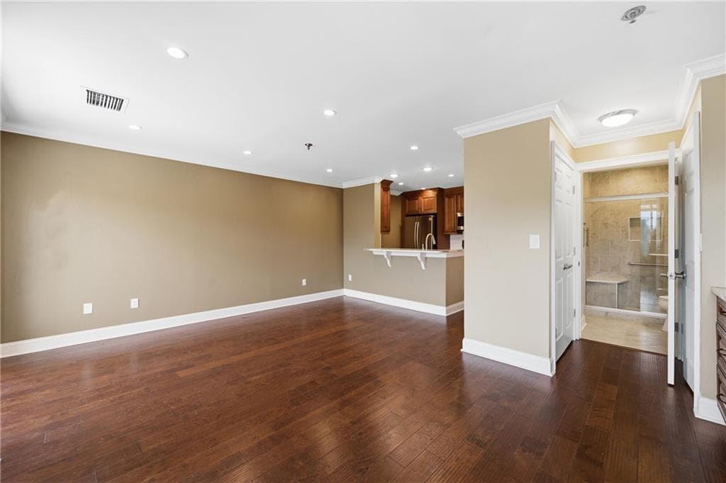 1 bedroom, 1 bathroom, 489 sq ft condominium for sale at 300 Johnson Ferry Road A713, Sandy Springs, GA 30328 — photo 9
