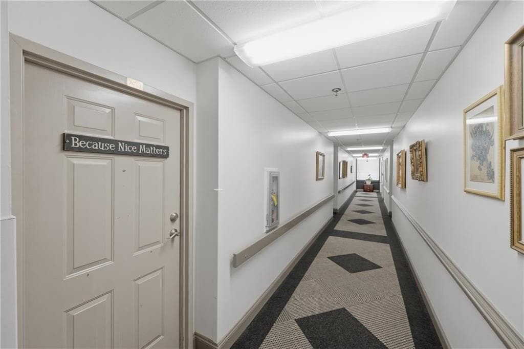 1 bedroom, 1 bathroom, 489 sq ft condominium for sale at 300 Johnson Ferry Road A713, Sandy Springs, GA 30328 — photo 4