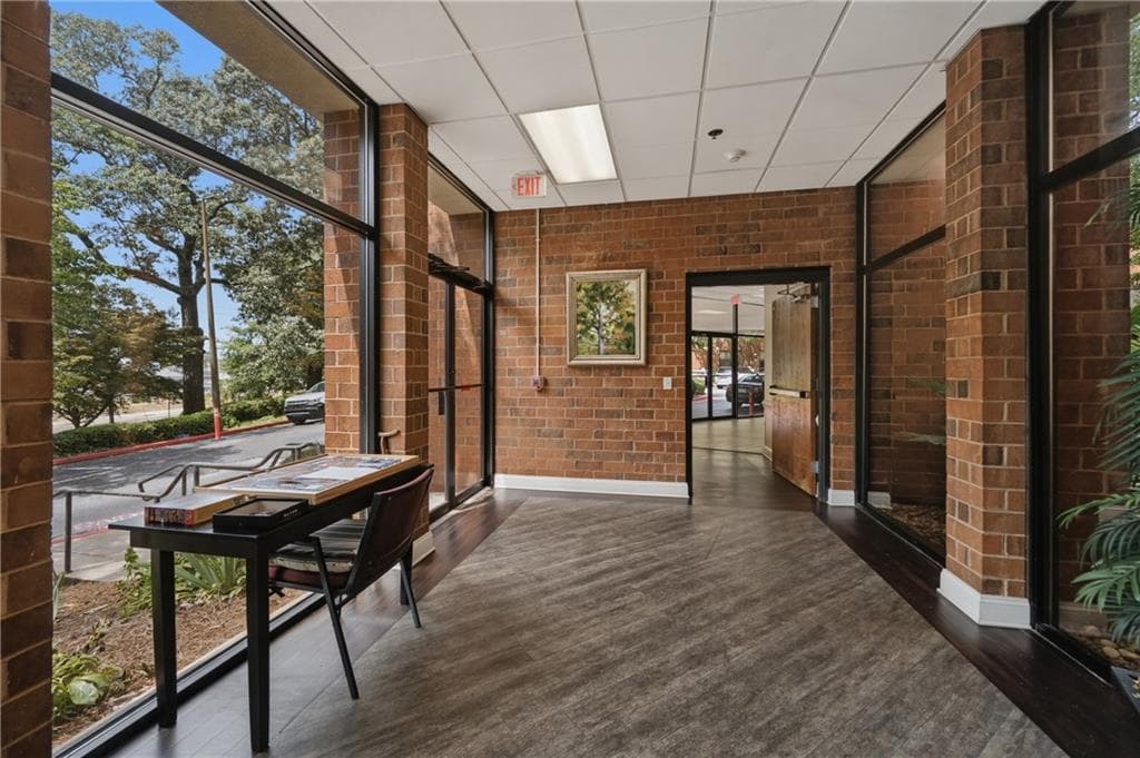 1 bedroom, 1 bathroom, 489 sq ft condominium for sale at 300 Johnson Ferry Road A713, Sandy Springs, GA 30328 — photo 3