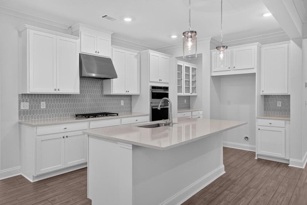 5 bedroom, 5 bathroom, 3,538 sq ft single family residence for sale at 8935 Avonbrook Close, Ball Ground, GA 30107 — photo 2