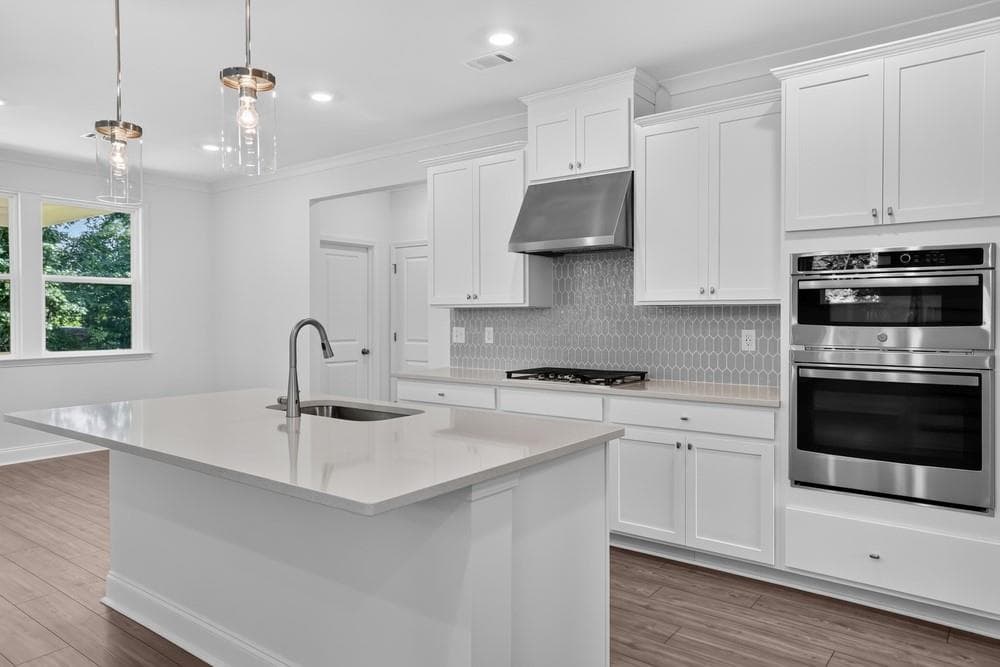 5 bedroom, 5 bathroom, 3,538 sq ft single family residence for sale at 8935 Avonbrook Close, Ball Ground, GA 30107 — photo 6