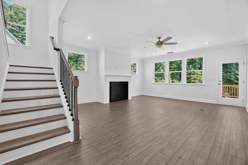 5 bedroom, 5 bathroom, 3,538 sq ft single family residence for sale at 8935 Avonbrook Close, Ball Ground, GA 30107 — photo 3
