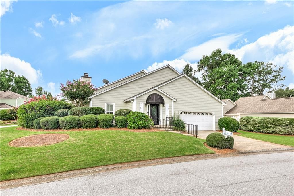 2 bedroom, 3 bathroom, 2,090 sq ft single family residence for sale at 60 Heartwood Drive, Marietta, GA 30062 — photo 5