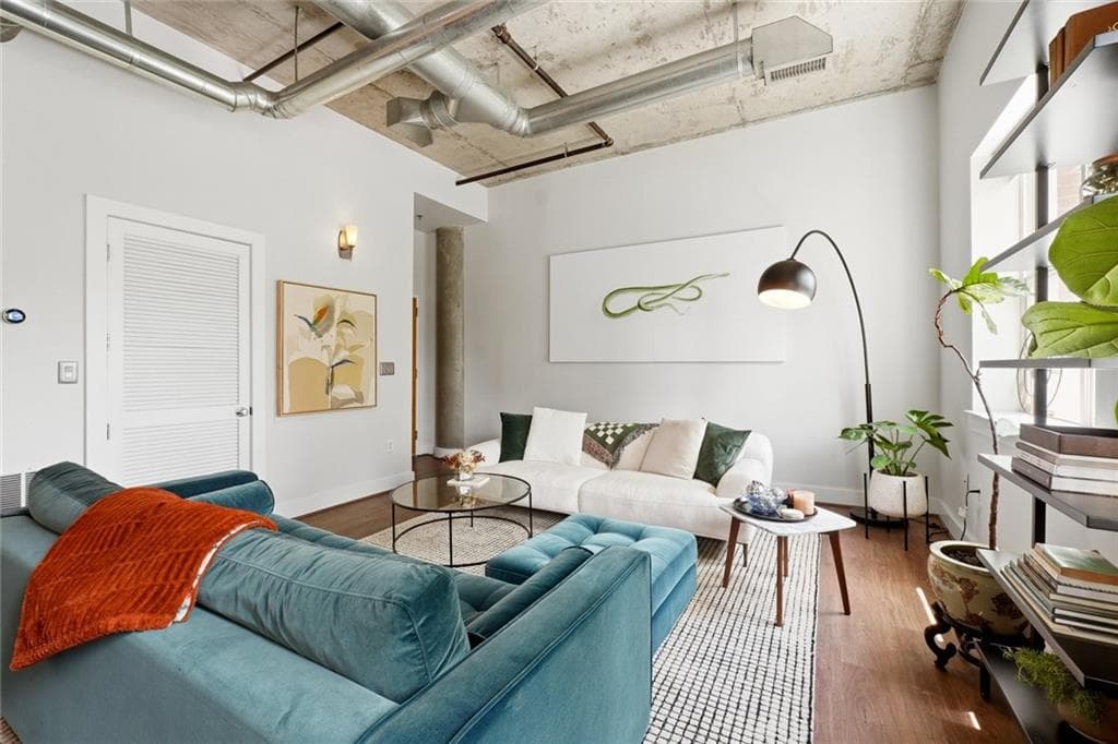 1 bedroom, 1 bathroom, 1,239 sq ft condominium for sale at 206 11th Street 702, Atlanta, GA 30309 — photo 4