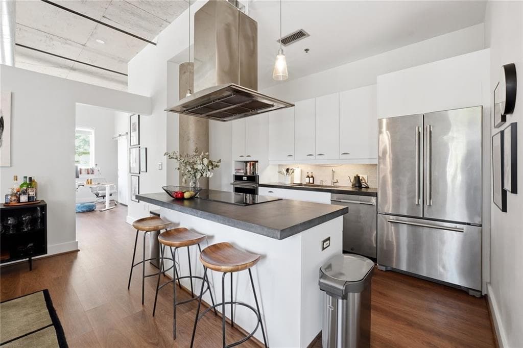 1 bedroom, 1 bathroom, 1,239 sq ft condominium for sale at 206 11th Street 702, Atlanta, GA 30309 — photo 10