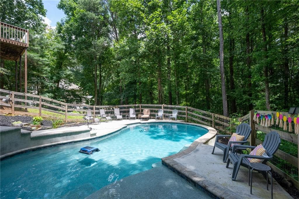 3 bedroom, 3 bathroom, 2,056 sq ft single family residence for sale at 531 Philadelphia Drive, Jasper, GA 30143 — photo 2