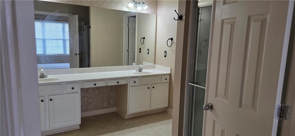 4 bedroom, 3 bathroom, 2,310 sq ft single family residence for rent at 1399 Dulwich Court, Lawrenceville, GA 30043 for $2,600 a month — photo 6