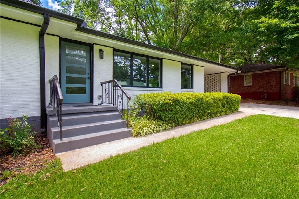 3 bedroom, 2 bathroom, 2,566 sq ft single family residence under contract at 2651 Pangborn Road, Decatur, GA 30033 — photo 8