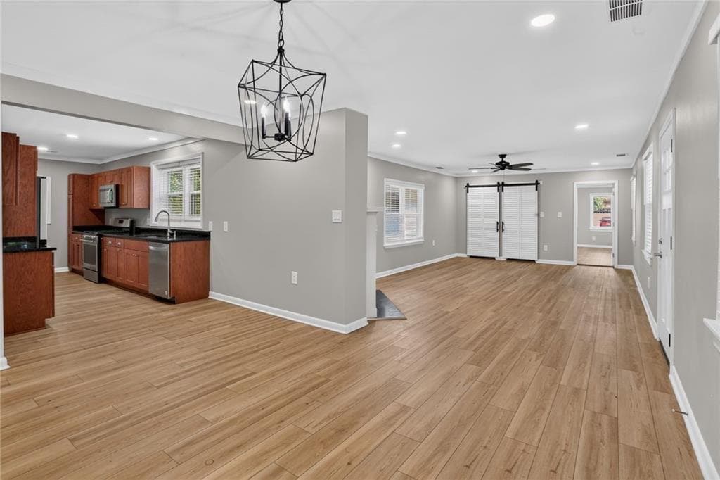 5 bedroom, 3 bathroom, 3,200 sq ft single family residence for rent at 1220 Roxboro Drive, Atlanta, GA 30324 for $4,300 a month — photo 2