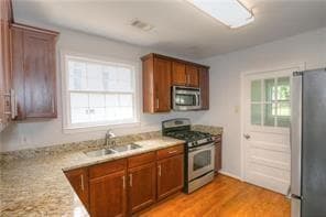 4 bedroom, 2 bathroom, 2,236 sq ft single family residence for rent at 923 S Candler Street, Decatur, GA 30030 for $4,200 a month — photo 3