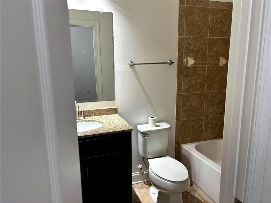 4 bedroom, 3 bathroom, 3,486 sq ft single family residence for sale at 2035 Davallia Court, Cumming, GA 30041 — photo 5