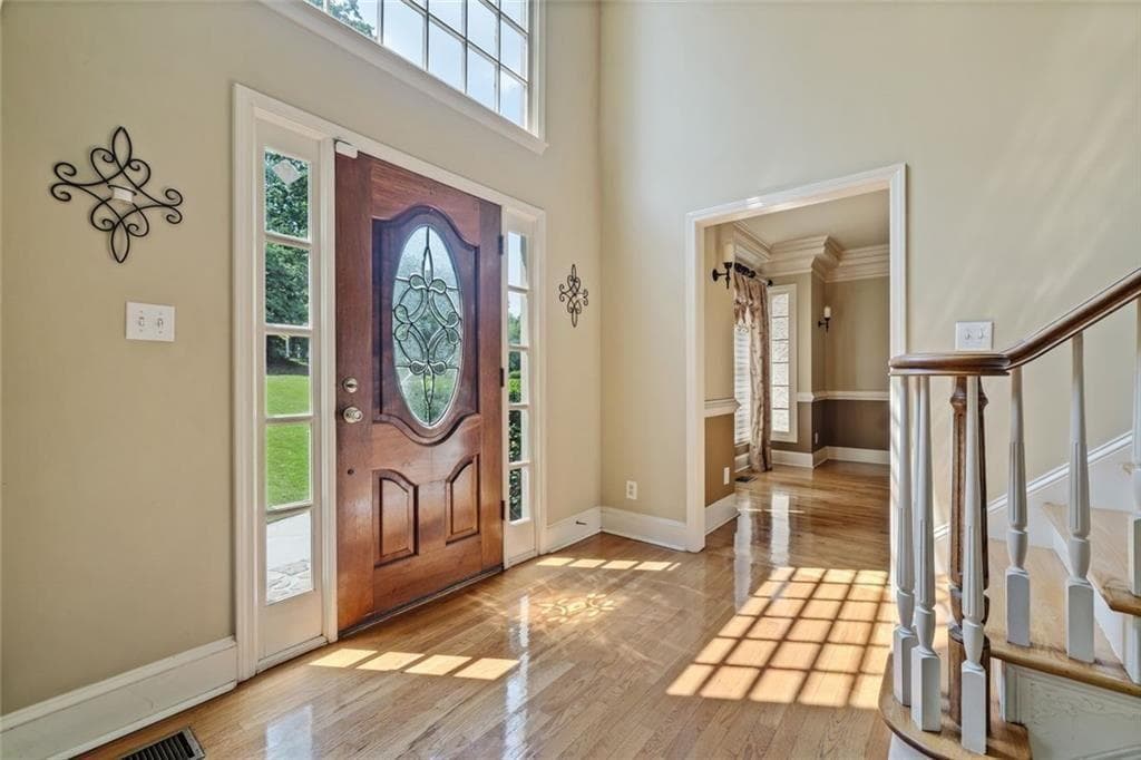5 bedroom, 5 bathroom, 5,728 sq ft single family residence under contract at 5044 Chapel Lake Circle, Douglasville, GA 30135 — photo 2