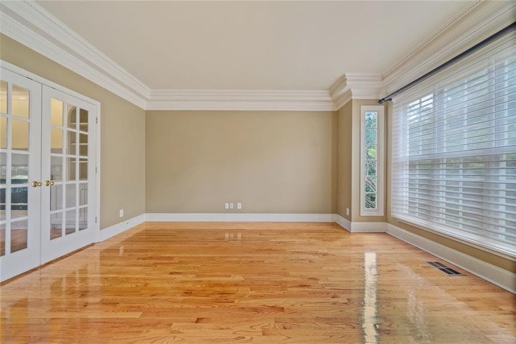 5 bedroom, 5 bathroom, 5,728 sq ft single family residence under contract at 5044 Chapel Lake Circle, Douglasville, GA 30135 — photo 5