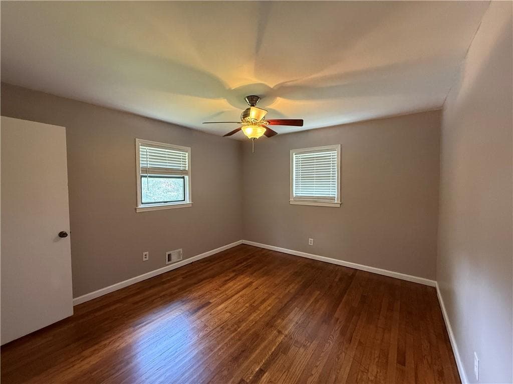 3 bedroom, 2 bathroom, 1,649 sq ft single family residence for rent at 6271 Mountain Court, Mableton, GA 30126 for $1,950 a month — photo 5