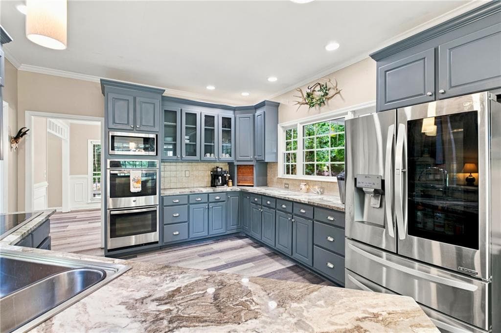 7 bedroom, 6 bathroom, 5,843 sq ft single family residence for sale at 1220 Peachtree Road, Hoschton, GA 30548 — photo 3