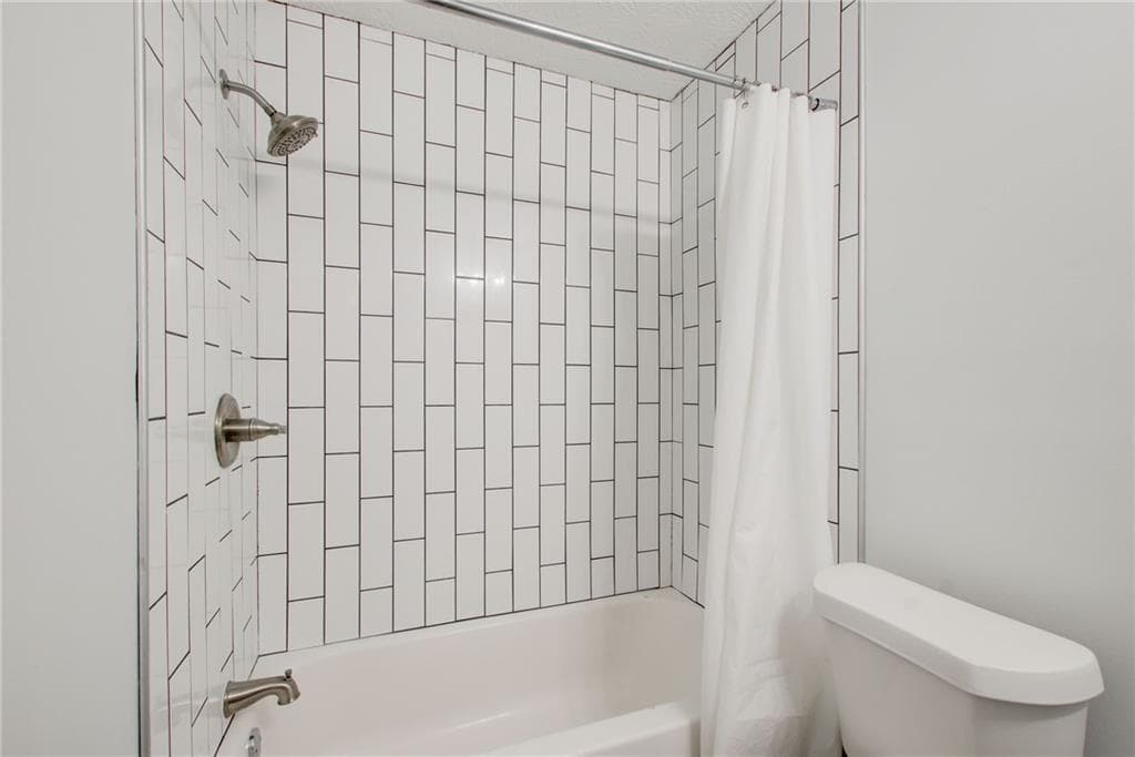 2 bedroom, 2 bathroom, 1,468 sq ft townhouse for sale at 2470 Stonegate Drive, Acworth, GA 30101 — photo 8