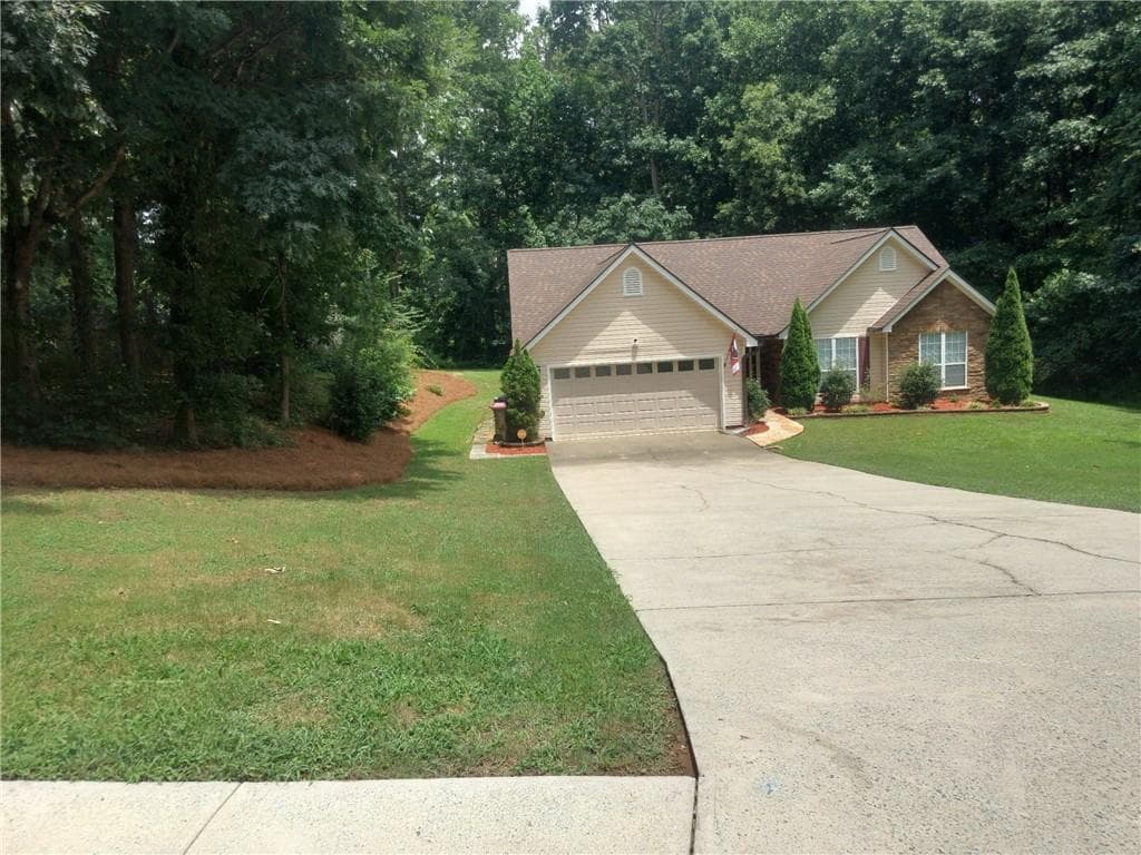 3 bedroom, 2 bathroom, 1,537 sq ft single family residence for rent at 4215 Hamilton Walk Drive, Buford, GA 30519 for $2,350 a month — photo 1 of 18