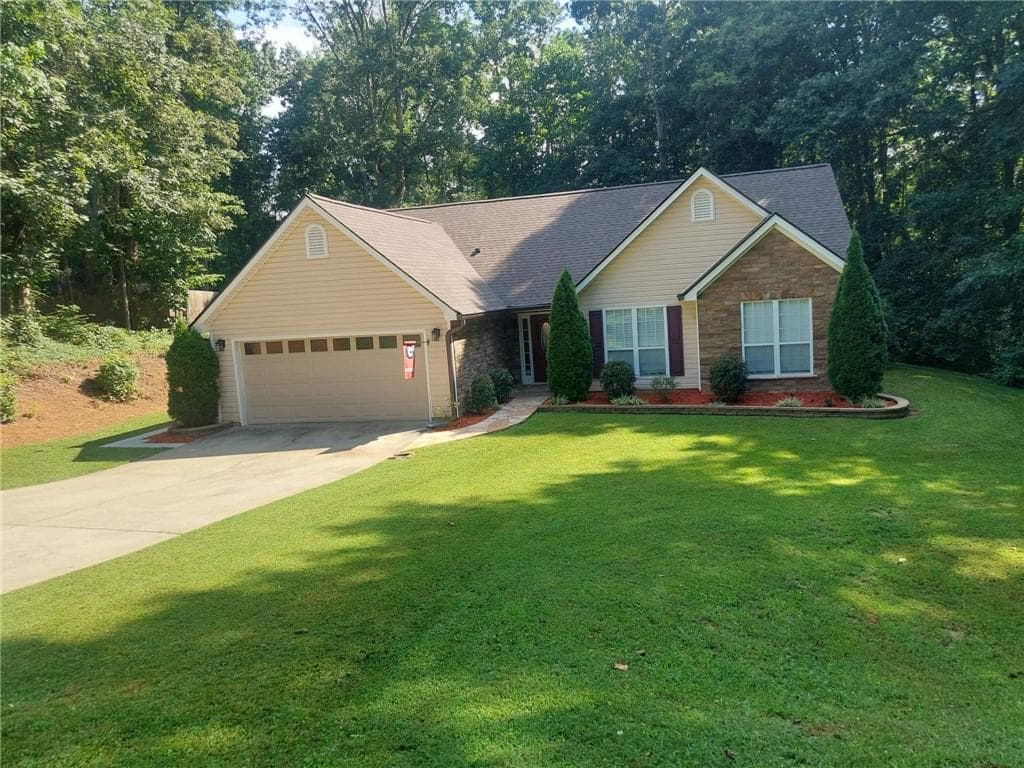 3 bedroom, 2 bathroom, 1,537 sq ft single family residence for rent at 4215 Hamilton Walk Drive, Buford, GA 30519 for $2,350 a month — photo 3