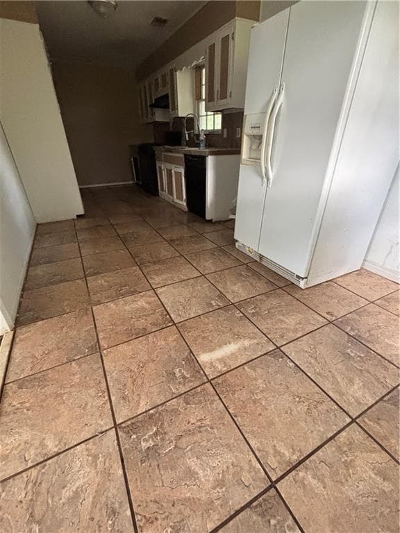 3 bedroom, 2 bathroom, 2,104 sq ft single family residence for rent at 46 W Wedgewood Circle, Newnan, GA 30263 for $1,800 a month — photo 3