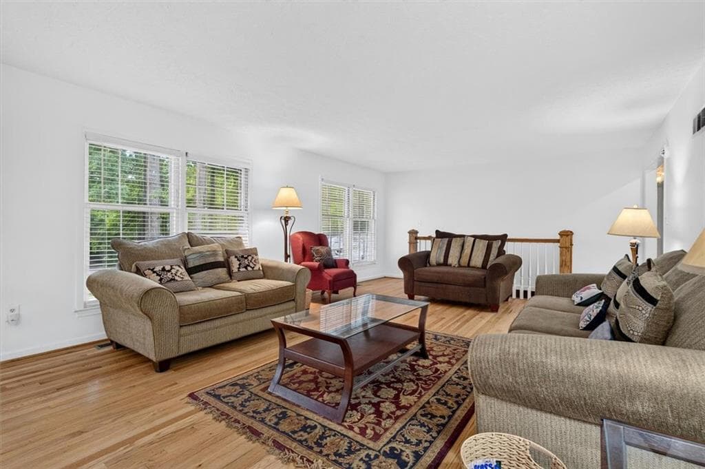 4 bedroom, 3 bathroom, 3,848 sq ft single family residence for sale at 3009 Meadow Drive, Marietta, GA 30062 — photo 5