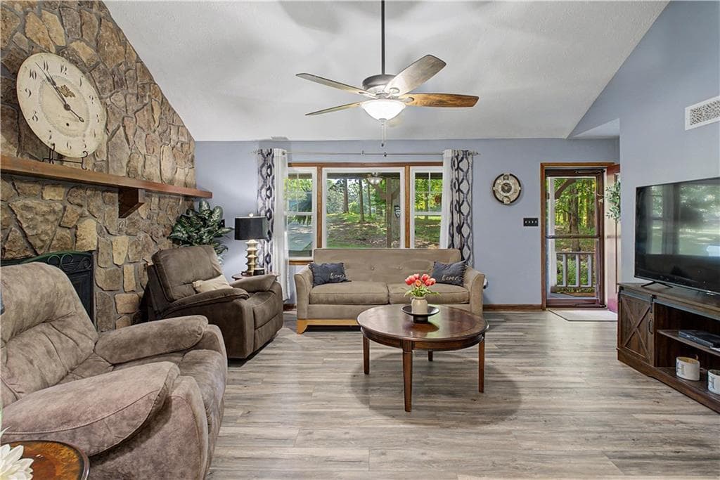 4 bedroom, 3 bathroom, 2,100 sq ft single family residence for sale at 465 Harmony Grove Church Road, Acworth, GA 30101 — photo 5