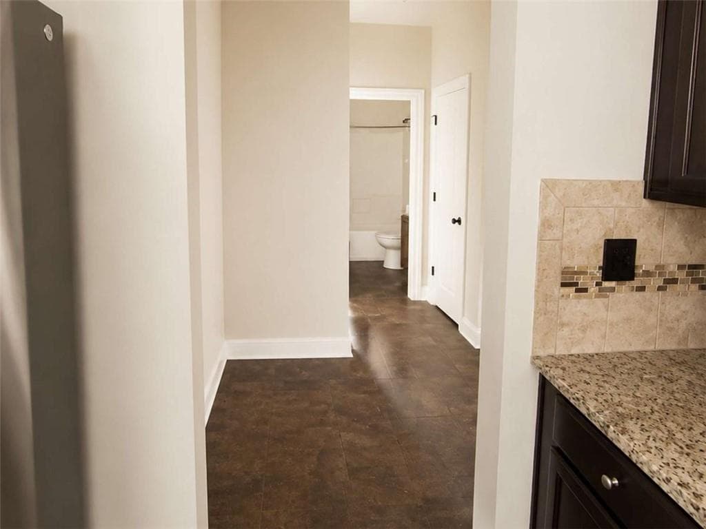 5 bedroom, 4 bathroom, 4,592 sq ft single family residence under contract at 835 Lorrimont Lane, Fairburn, GA 30213 — photo 10
