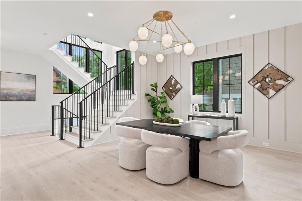 5 bedroom, 7 bathroom, 6,350 sq ft single family residence under contract at 952 Cumberland Road, Atlanta, GA 30306 — photo 6