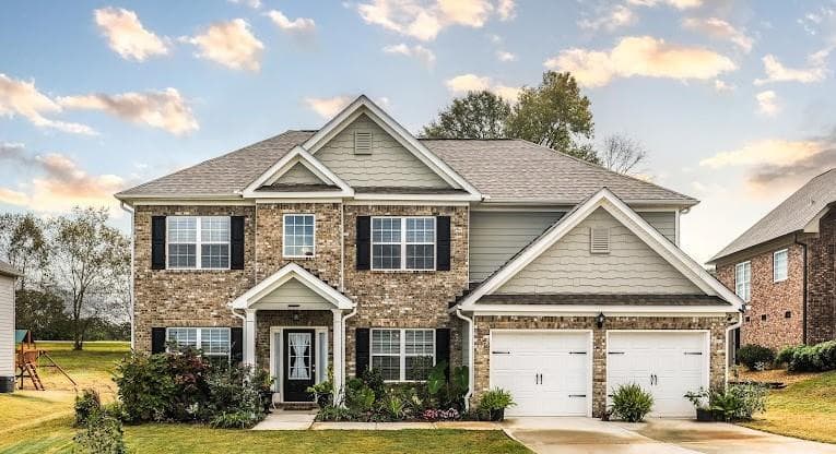 5 bedroom, 3 bathroom, 2,869 sq ft single family residence for sale at 104 Camilla Drive, Carrollton, GA 30116 — photo 1 of 48