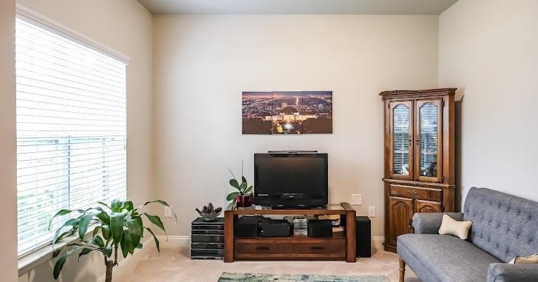 5 bedroom, 3 bathroom, 2,869 sq ft single family residence for sale at 104 Camilla Drive, Carrollton, GA 30116 — photo 7