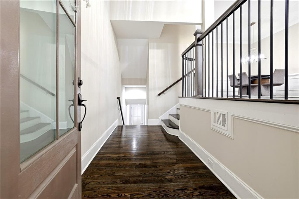 3 bedroom, 4 bathroom, 3,202 sq ft townhouse for sale at 1120 Cordia Avenue, Atlanta, GA 30318 — photo 10