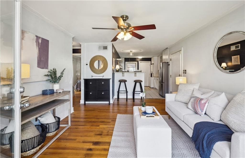 1 bedroom, 1 bathroom, 606 sq ft condominium for sale at 866 Briarcliff Road C3, Atlanta, GA 30306 — photo 3