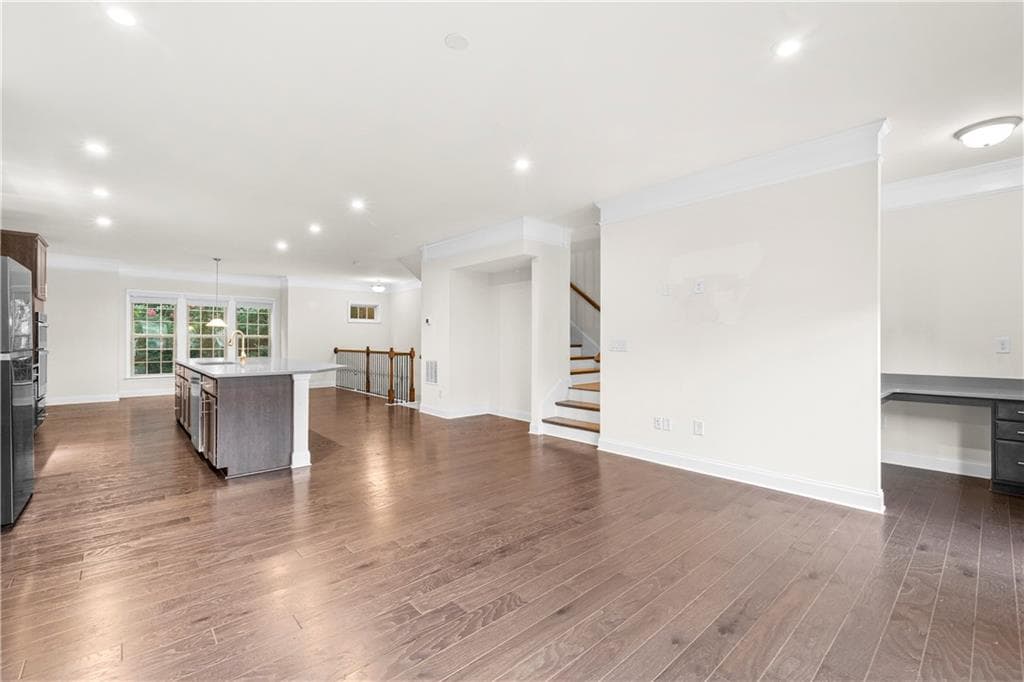 4 bedroom, 4 bathroom, 2,450 sq ft townhouse for sale at 2166 Rock Creek Park, Decatur, GA 30033 — photo 8