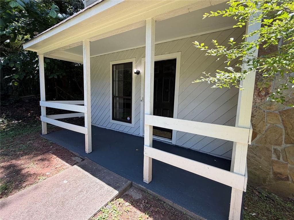 3 bedroom, 3 bathroom, 1,604 sq ft single family residence for rent at 1386 Williamsburg Lane, Norcross, GA 30093 for $1,930 a month — photo 2