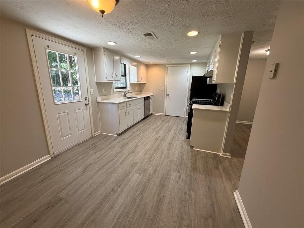3 bedroom, 3 bathroom, 1,604 sq ft single family residence for rent at 1386 Williamsburg Lane, Norcross, GA 30093 for $1,930 a month — photo 9