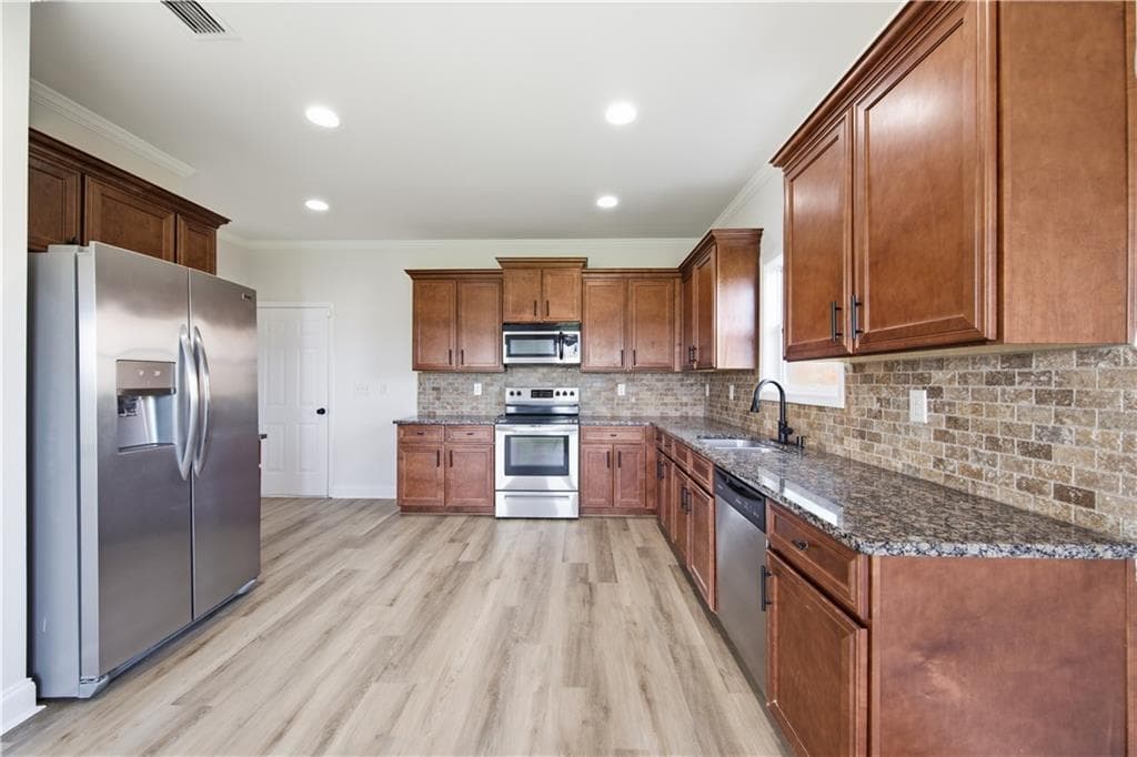 4 bedroom, 3 bathroom, 2,532 sq ft single family residence for sale at 68 Kellenberg Lane, Hiram, GA 30141 — photo 8