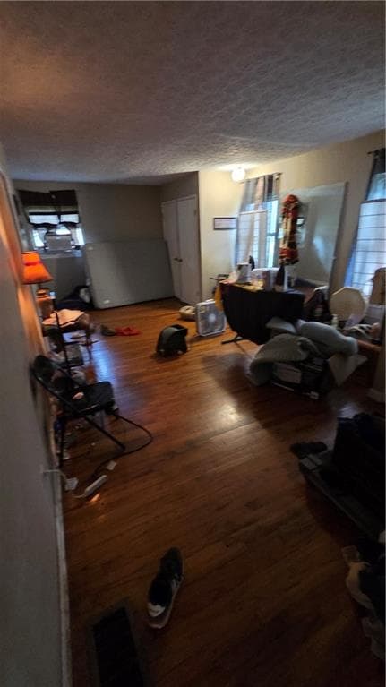 2 bedroom, 2 bathroom, 2,334 sq ft single family residence for sale at 3591 Pine Forest Drive, Atlanta, GA 30354 — photo 2