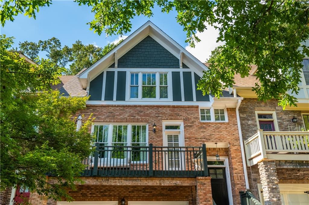 3 bedroom, 4 bathroom, 2,364 sq ft townhouse for sale at 1513 Whitehead Bluff, Atlanta, GA 30318 — photo 6